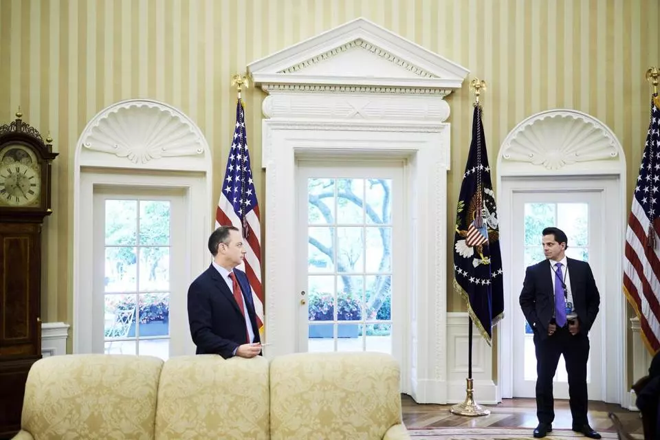 priebus-scaramucci-stair-down-oval-office